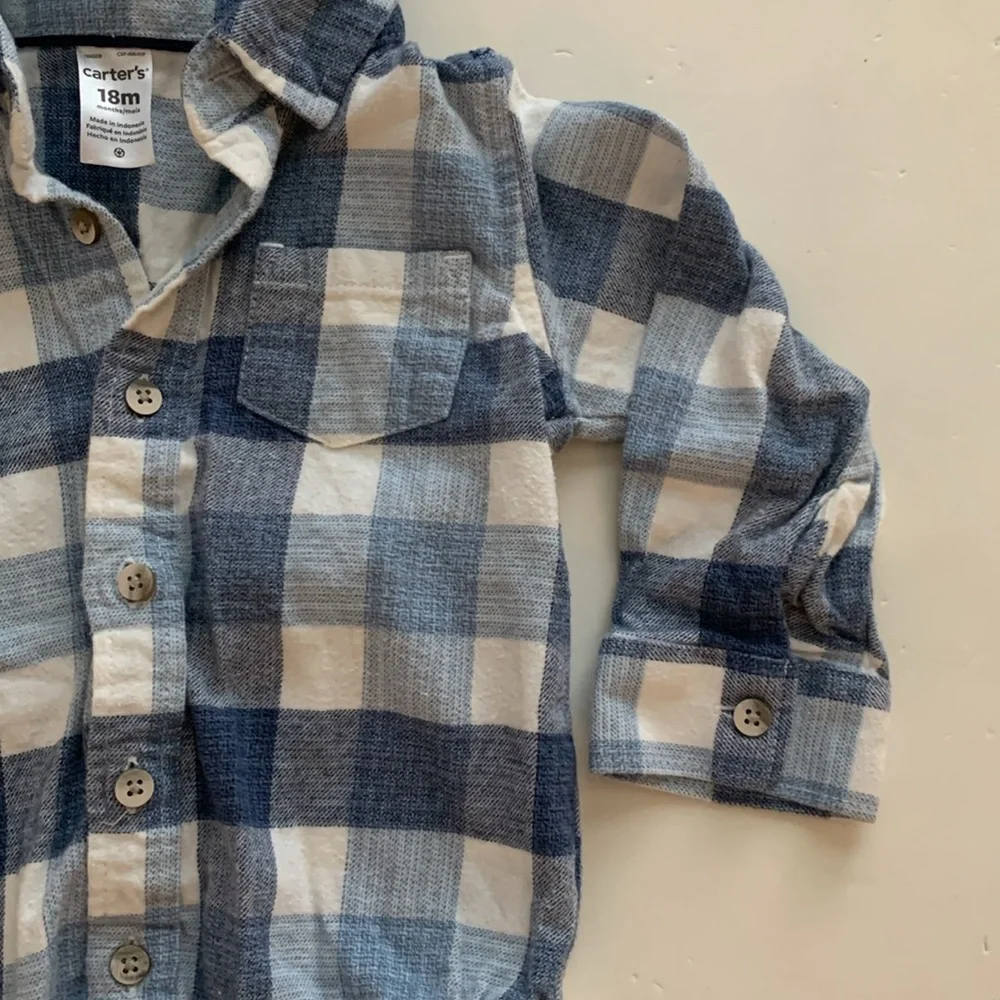Carter’s Boy Blue and White Plaid Button Down Boys Bodysuit 18 months